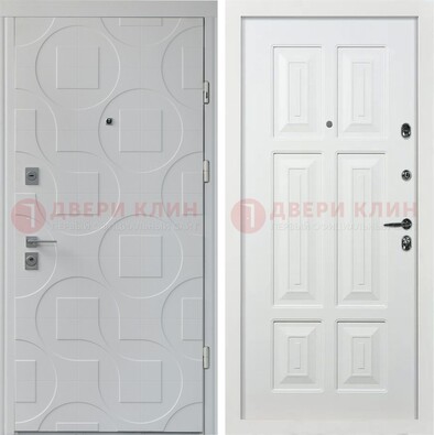 Белая стальная дверь в квартиру с панелями МДФ ДМ-494 в Дзержинском
