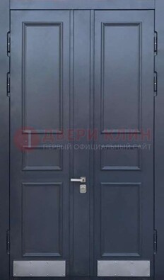 Черная двухстворчатая дверь для улицы с МДФ ДМ-535 в Дзержинском