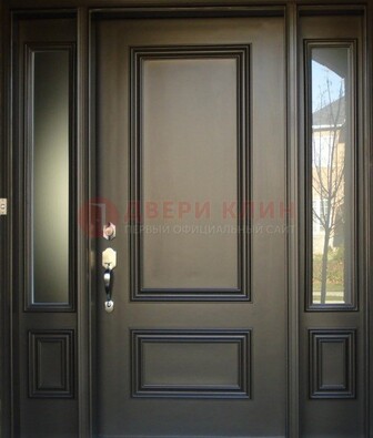 Парадная дверь с отделкой массив ДПР-65 в загородный дом в Дзержинском