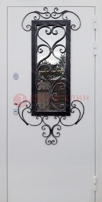 Белая уличная дверь Порошок со стеклом и ковкой ДСК-222 в Дзержинском