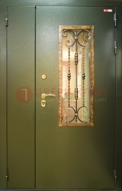 Стальная дверь со стеклом и ковкой ДСК-29 для квартиры в Дзержинском