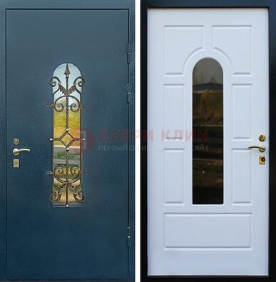 Входная дверь Дверь со стеклом и ковкой ДСК-71 для кирпичного дома в Дзержинском