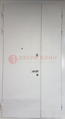 Белая тамбурная дверь ДТМ-31 в Дзержинском