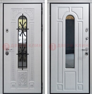 Белая стальная дверь с виноритом и ковкой снаружи ДВТ-197 в Дзержинском