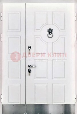 Белая входная дверь с виноритом ДВТ-246 в Дзержинском
